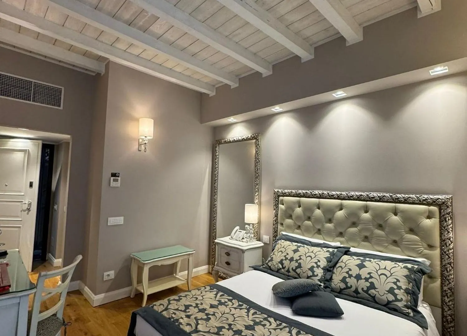 Delle Nazioni Milan Hotel contacts
